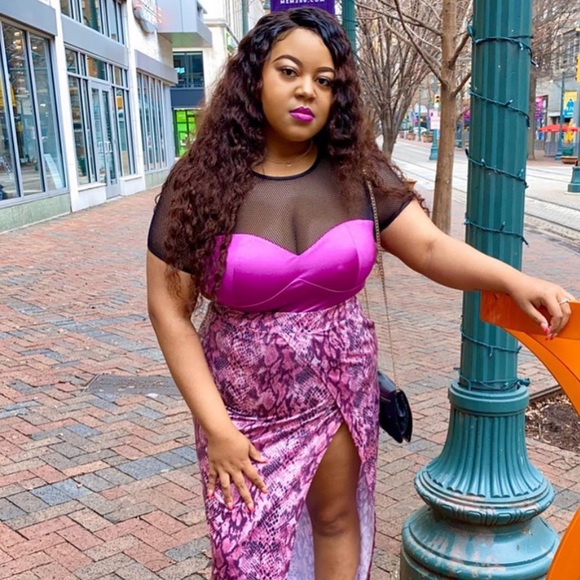 Mesh/Satin Bodysuit - Picture 4 of 4